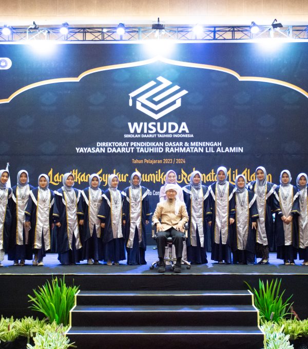 Alhamdulillah, Para Siswi Beasiswa Beprestasi ini Raih Gelar Santri Terbaik