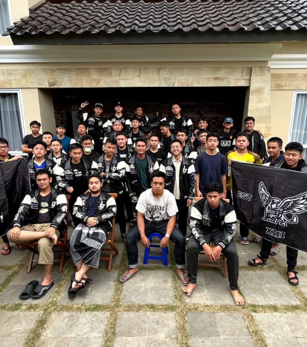 Gelar Kebersamaan, SMK DTBS  Eratkan Silaturahim Para Santri Kelas 12