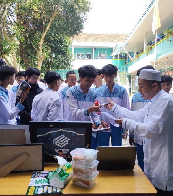 Sosialisasi PPDB, SMA dan SMK DTBS Kunjungi SMPIT Ibnu Khaldun